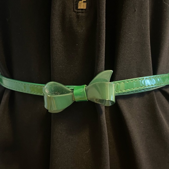 Thin Green Bow Belt - Picture 4 of 4